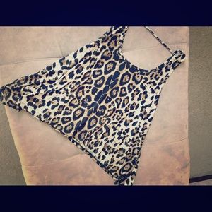 Leopard print flowy and stretchy cropped tank